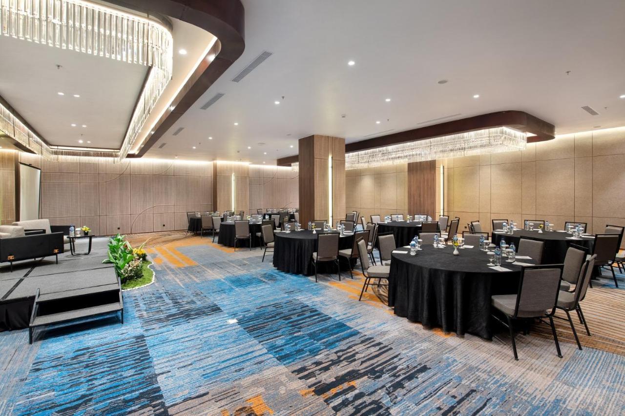 Hotel Aruss Semarang Exteriér fotografie